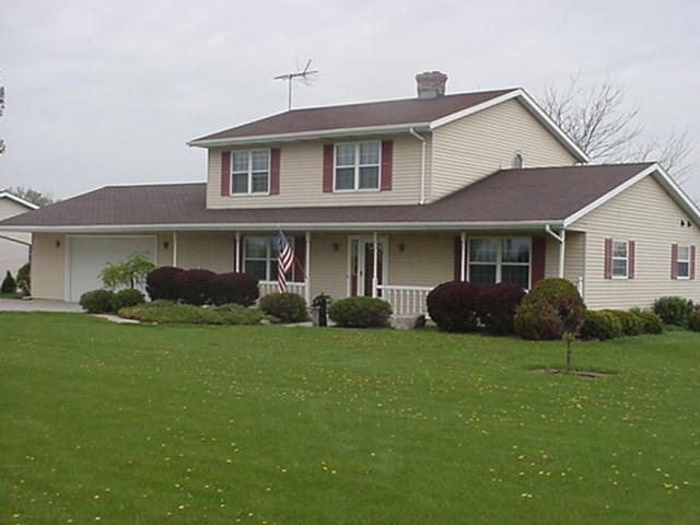 7500 Pond Rd., Hartford, WI 53027