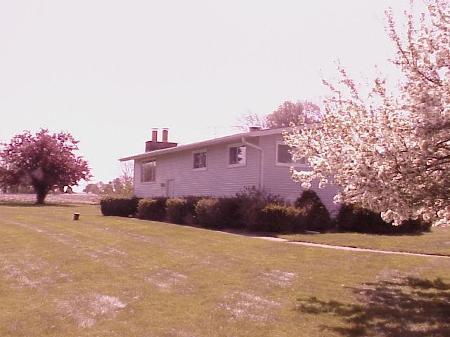 W4093 Scotchbush, Elkhorn, WI 53121