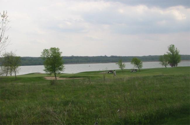 1120 Lakeview Ct #23-06, Geneva, WI 53147