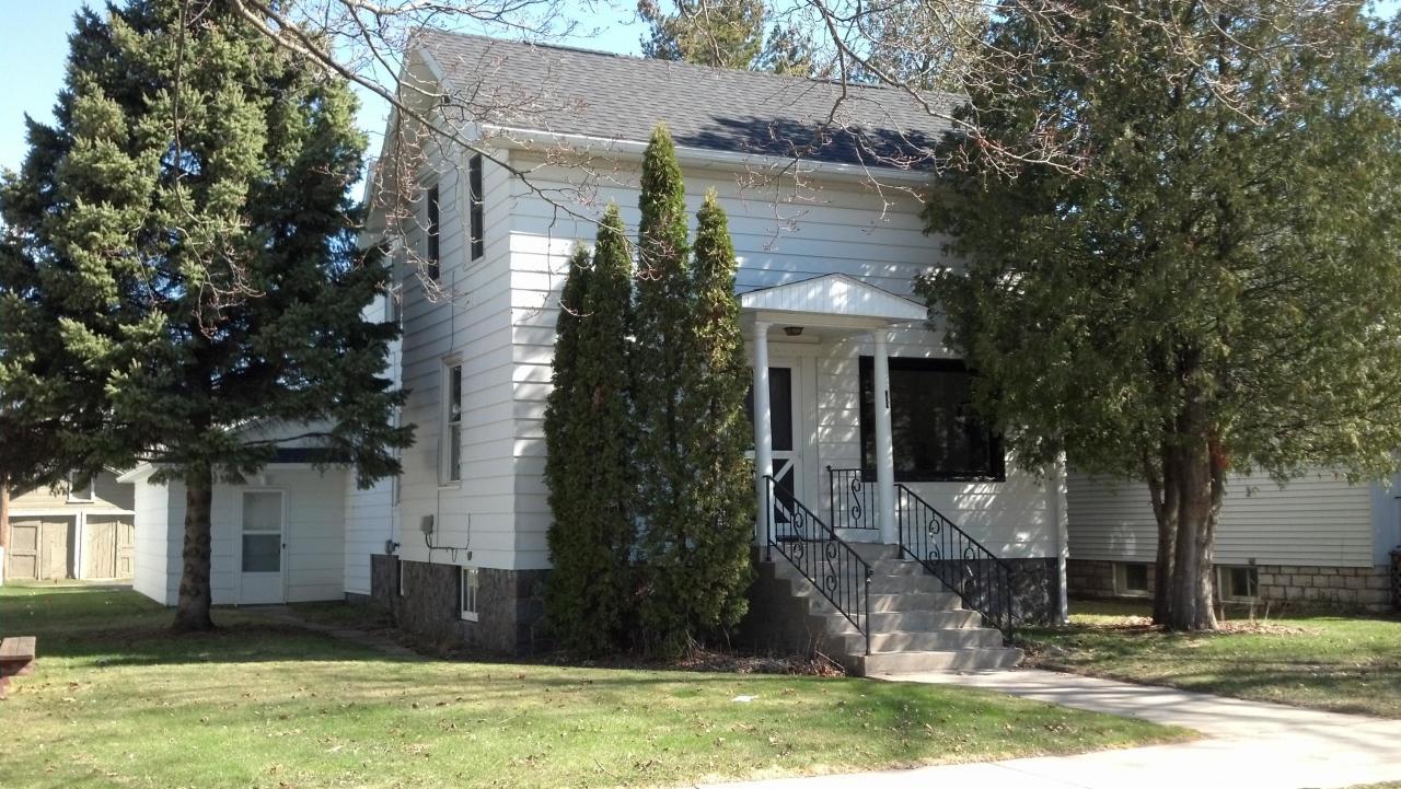 1612 Mary St., Marinette, WI 54143