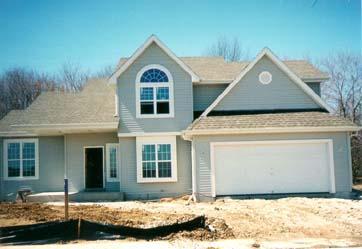 760 Hickory Creek Dr., Oconomowoc, WI 53066