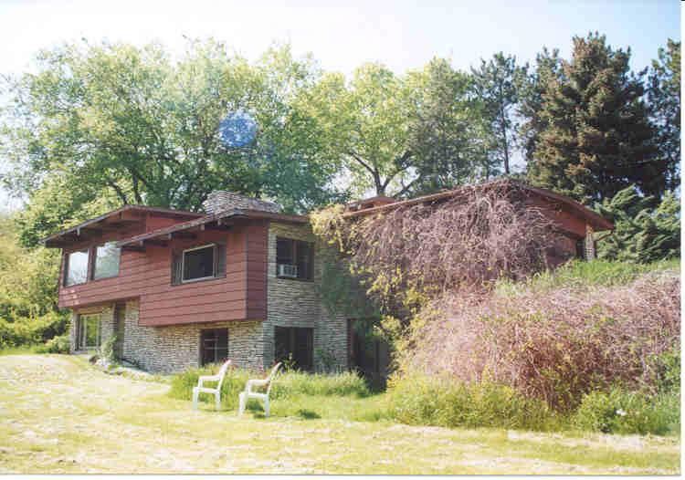 627 E Newhall Ave., Waukesha, WI 53186