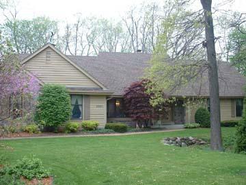 2501 N 118th St., Wauwatosa, WI 53226