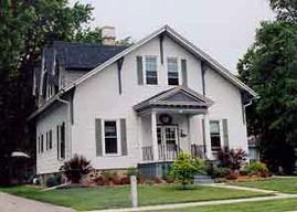 336 Oakwood, Oconomowoc, WI 53066