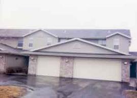 1023 E Woodview Ct #4, Slinger, WI 53086