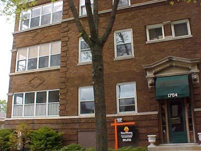 1704 E Kane Pl. #C, Milwaukee, WI 53202