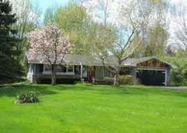 6251 S Baas Dr., New Berlin, WI 53146