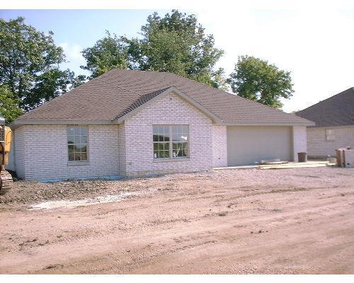 622 Alex Dr. #20B, Elkhorn, WI 53121