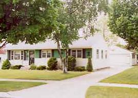 1028 Lincoln Dr, West Bend, WI 53095