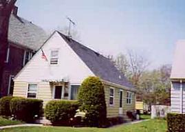 556 E Linus, Milwaukee, WI 53207