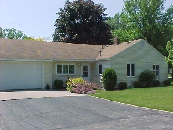 793 St Paul St, Onalaska, WI 54650