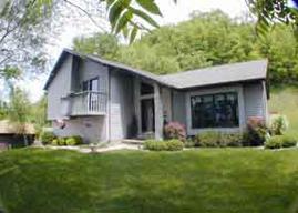 4635 Cliffside Dr, La Crosse, WI 54601