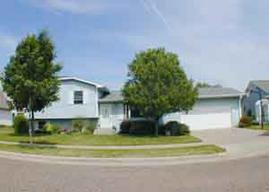 1328 Red Cedar Ct, Onalaska, WI 54650