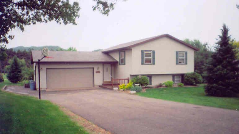 W7445 Sylvester Rd., Holland, WI 54636