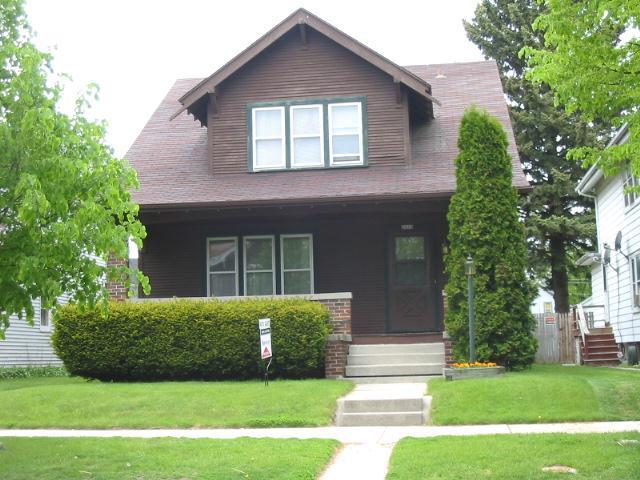 2210 N 9th St., Sheboygan, WI 53083