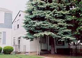 2417 S 74th St., West Allis, WI 53219