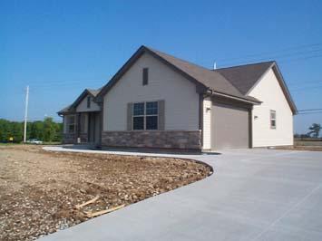 1443 W Armann Way, Oak Creek, WI 53154