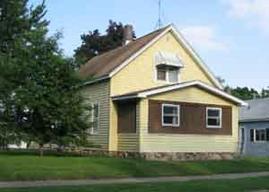 2415 S 13th Pl., La Crosse, WI 54601