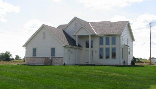 1449 W Armann Way, Oak Creek, WI 53154