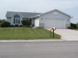 1323 Colonial Dr., Watertown, WI 53098