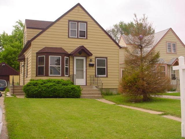 5115 N Hopkins, Milwaukee, WI 53209