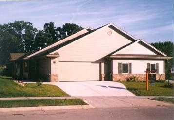 2705 Sandra Ln., Waukesha, WI 53188