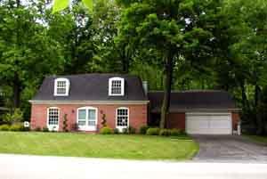 624 Kentwood Dr., Caledonia, WI 53402