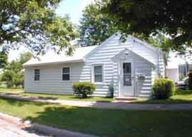 1111 S 21st St., La Crosse, WI 54601