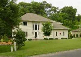 1591 Medary Ln, Onalaska, WI 54650