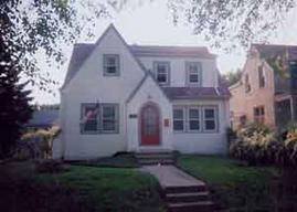 4647 N Ironwood Ln., Glendale, WI 53209