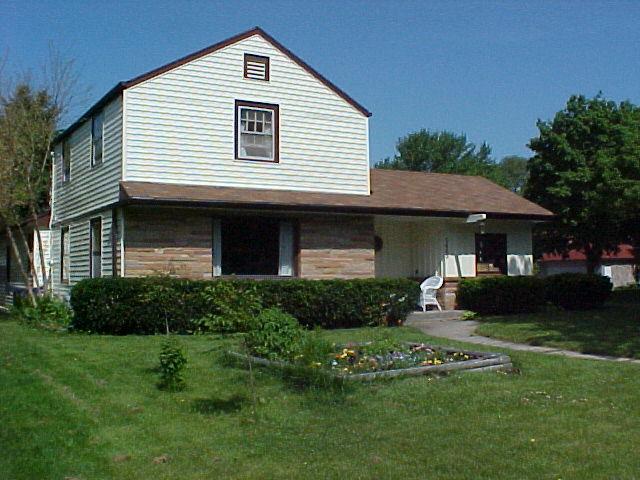 5463 N Lydell Ave, Glendale, WI 53217