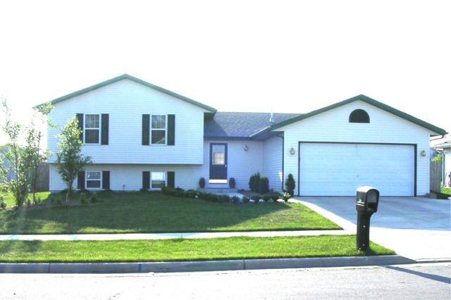 209 Autumn Dr., Delavan, WI 53115