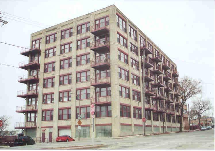 215 W Maple St. #111, Milwaukee, WI 53204