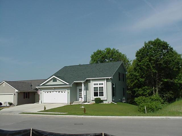 1215 Elm  St., Hartford, WI 53027