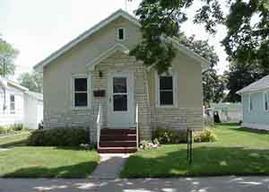 2531 S 15th St, La Crosse, WI 54601