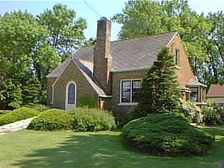 239 E College Ave., Oak Creek, WI 53154