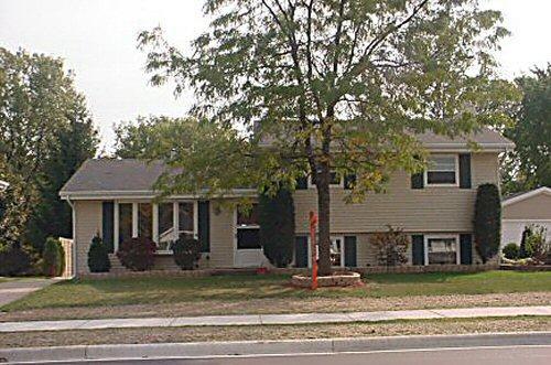 2217 Creek Dr., West Bend, WI 53090