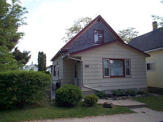 1321 Madison Ave., South Milwaukee, WI 53172