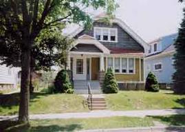 3210 S 10th St, Milwaukee, WI 53215