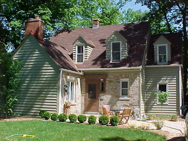 728 E Lexington Blvd, Whitefish Bay, WI 53217