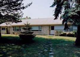 3012 W Abbott Ave, Greenfield, WI 53221