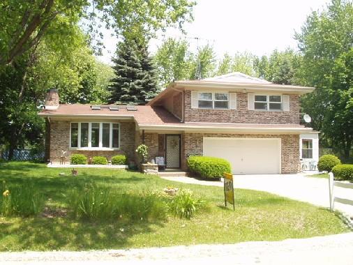 322 108th St., Kenosha, WI 53158