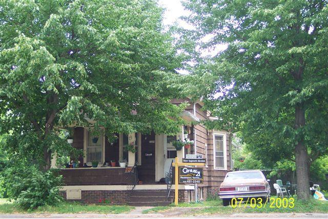 1209 S 8th St, Sheboygan, WI 53081