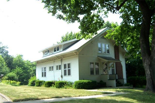 230 N Fourth St, Delavan, WI 53115