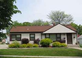 7520 Hennessey Ave., Wauwatosa, WI 53213