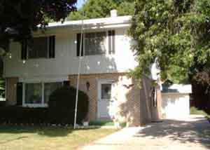 8056 N Mohawk Rd., Fox Point, WI 53217