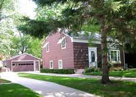 8640 Stickney Ave, Wauwatosa, WI 53226