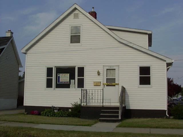 1801 Lincoln St., Two Rivers, WI 54241