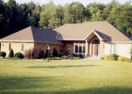 550 Bayberry Ln., Slinger, WI 53086
