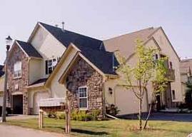 2230 W Vista Bella Dr., Oak Creek, WI 53154